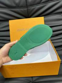Picture of Louis Vuitton Slippers _SKULVsz38-44mnf03391394